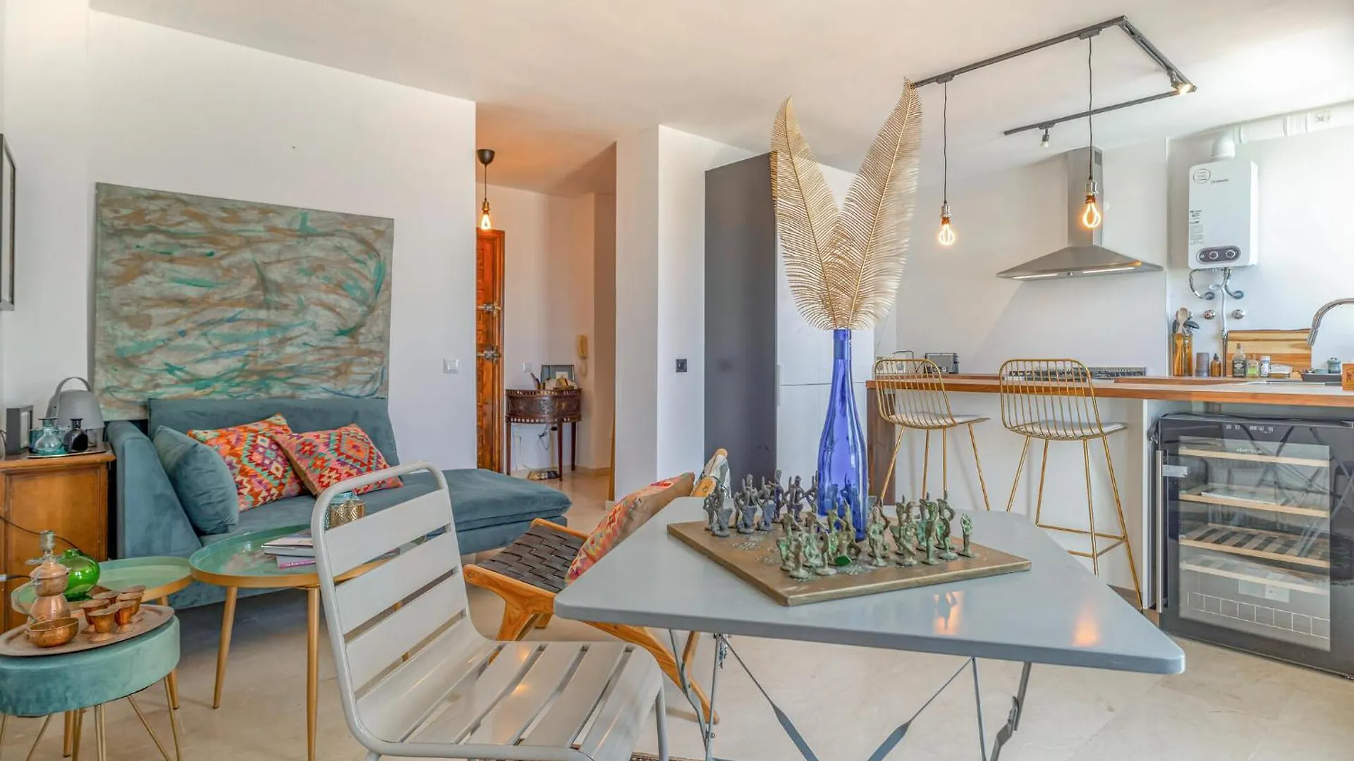 Gorgeous Apartment In Marbella With Kitchen